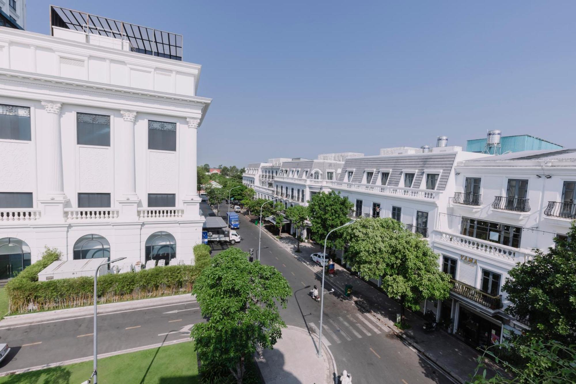 Arina Luxury Hotel - Vincom Tây Ninh Екстериор снимка